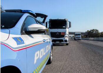 Dall’8 e fino al 14 maggio, sulle strade sarde le pattuglie della Polizia di Stato saranno impegnate nella seconda operazione “Truck & Bus”