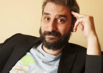 Teo Benedetti a Villaspeciosa domani lunedì 29 maggio per Éntula presenta il libro “Brucia la strega”