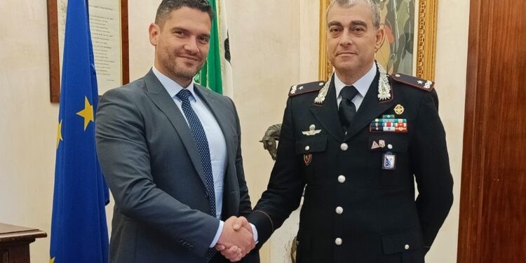 L’assessore regionale dei Lavori pubblici, Pierluigi Saiu, ha incontrato il comandante della Legione Sardegna, il generale Francesco Gargaro