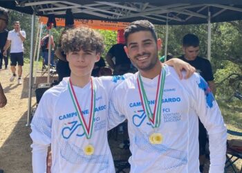 Il pilota dell’Olbia Racing Team Gianluca Cara conquista l’ottavo titolo consecutivo come campione assoluto della DH