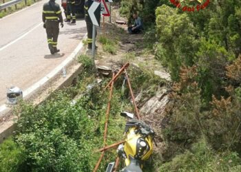 Ussassai: incidente stradale sulla statale 198, un 60enne in codice rosso