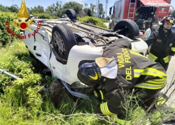 Scontro fra due auto nella zona industriale di Orosei