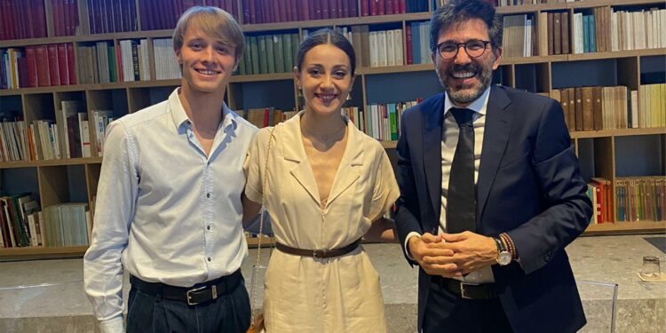 Ricerca sull’artrite, i primi ballerini della Scala Nicoletta Manni e Timofej Andrijashenko nuovi testimonial