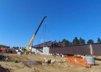 Capoterra: completato il varo delle travi del ponte sul rio San Girolamo