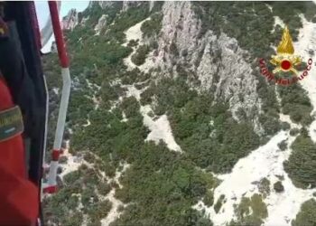 Escursionista straniera in difficoltà nell’isola di Tavolara, interviene l’elicottero dei vigili del fuoco