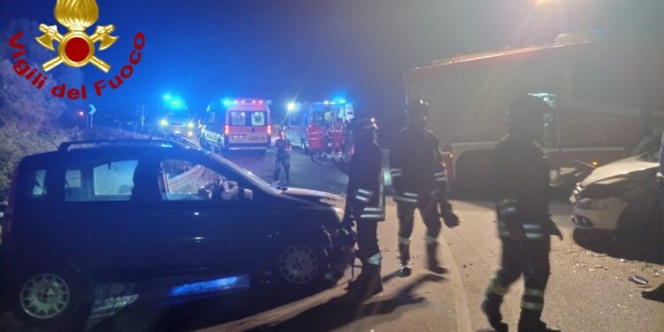 Palau: scontro tra due macchine, due persone in ospedale