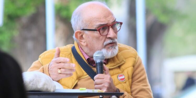 Giovedì 6 luglio, alle 18.00, nella sala del Vecchio Mulino di via Frigaglia, a Sassari, verrà presentato l’ultimo libro di Michele Pinna