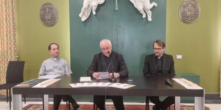 E’ stato presentato questa mattina, nella sala Benedetto XVI della Curia arcivescovile di Cagliari, il servizio diocesano Amoris Laetitia