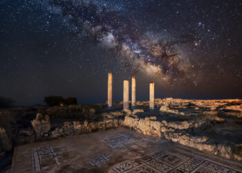 Le opere di Pinuccio Sciola in esposizione nell’area archeologica di Nora