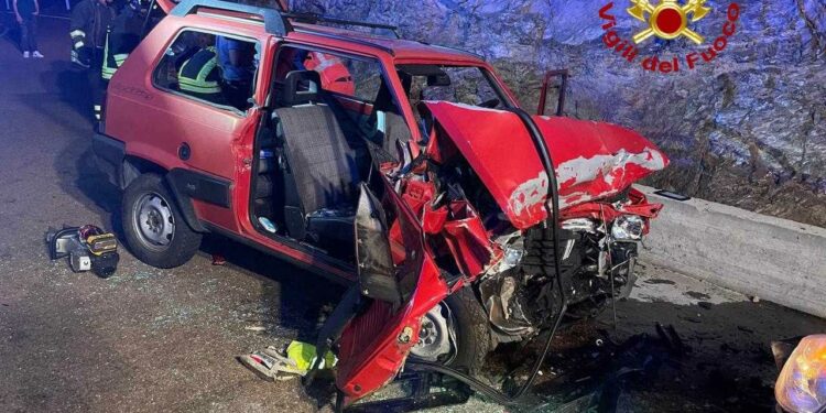 Baunei: incidente stradale sulla statale 125, coinvolte due persone