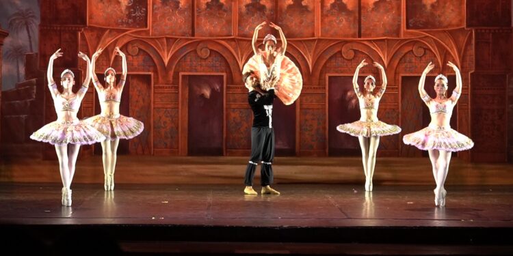 Danza a Sassari, strepitoso successo al Verdi per “La Bayadère”