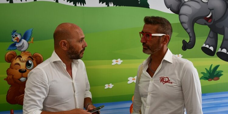 A nuoto, di corsa e in bici per aiutare la Pediatria: il “Giro di Sardegna 2.0” di Corrado Sorrentino