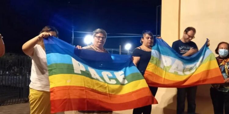 A Bosa Marina gli attori del gruppo teatrale del centro di salute mentale di Bosa