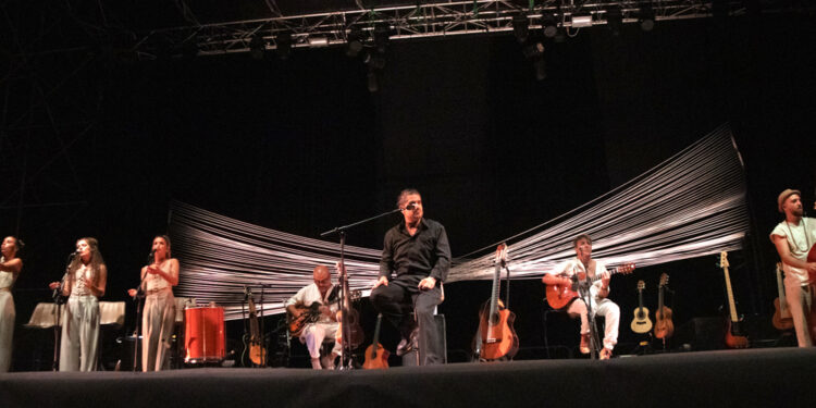 Mannarino emoziona e incanta il pubblico dell’Anfiteatro Ivan Graziani di Alghero – di Valentina Unali