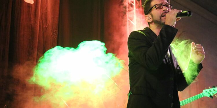 Ghilarza: il ruolo di Gianluca Mascia, tra direttore dell’ufficio postale e il palco