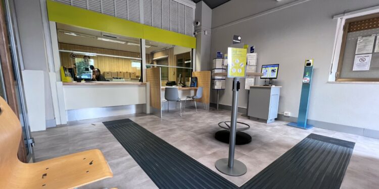 Ha riaperto oggi al pubblico l’ufficio postale di Lunamatrona, in vico Risorgimento, nella versione “Polis”