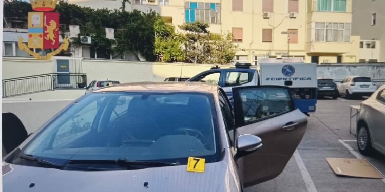 A Cagliari, la Polizia di Stato ha arrestato due persone sospettate di aver rapinato e picchiato un tabaccaio