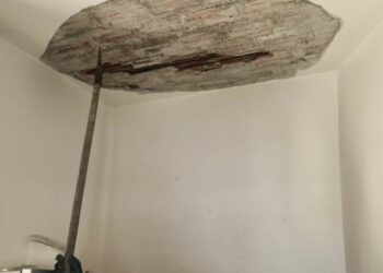 Porto Torres: caduta di alcune porzioni di intonaco e mattoni all’interno di un appartamento in via Trieste