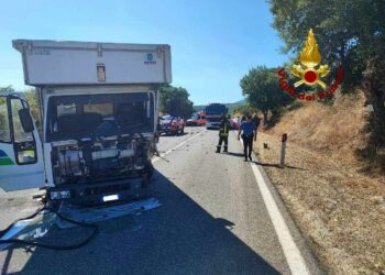 Bortigali: incidente stradale sulla statale 129, intervengono i vigili del fuoco, l’Anas, il 118 e i carabinieri