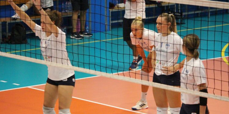 Hermaea, una vittoria e una sconfitta nel triangolare de La Maddalena