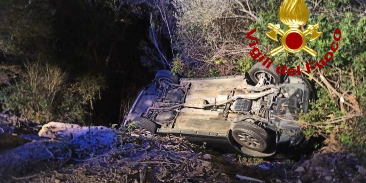 Arzachena: incidente stradale a Santa Teresina, sul posto i vigili del fuoco