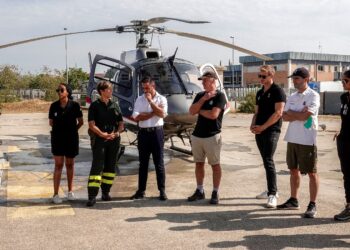 L’assessore dell’Ambiente Marco Porcu ha incontrato i piloti del circuito “Extreme E”, impegnati nella tappa italiana del campionato del mondo, nel poligono interforze di Teulada