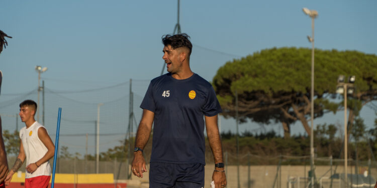 Esordio con una sconfitta di misura per la matricola Alghero, 2 a 1 a Sennori, nella prima di Coppa Italia