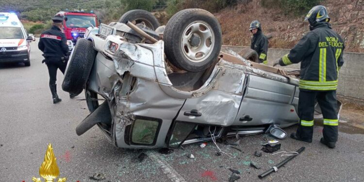 Incidente stradale sulla Lanusei-San Paolo, una persona finisce in ospedale