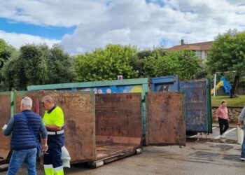 Alghero: successo per “Desbarrassa-ne Tot” in via De Gasperi