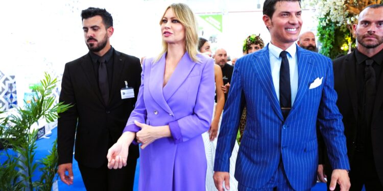 A Sassari arriva la madrina Anna Falchi e Promo Autunno fa il pienone