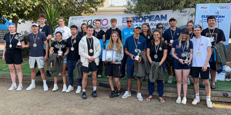 La Lituania ha vinto il 2° Campionato Europeo RS Aero Team Race Under 22; Italia 1 seconda dopo un’agguerrita finale, persa 3 a 2. Bronzo a Sardegna 2