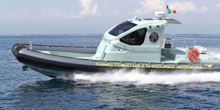 Il Corpo forestale ha sorpreso turisti francesi in barca a vela in area vietata, nel Parco Nazionale Isola dell’Asinara