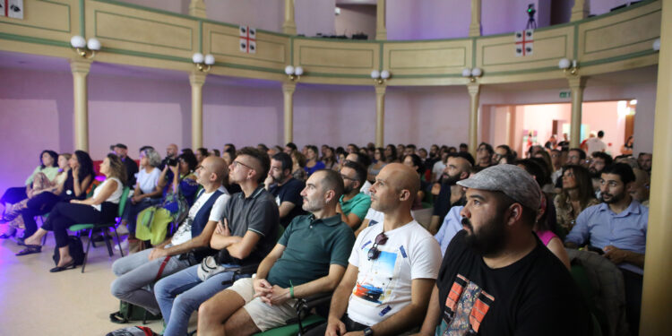 Grande successo a Oristano per la seconda edizione di “Fàulas – il Festival che ribalta i luoghi comuni sulla Sardegna”