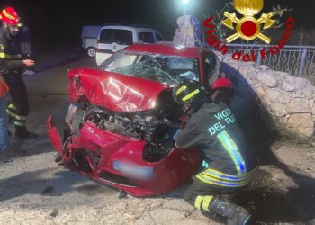 Incidente stradale nei pressi della rotatoria di Arzachena, due persone ferite