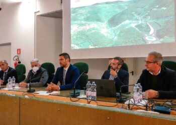 L’assessore dei Lavori pubblici ha presentato ai sindaci dell’Oristanese, del Nuorese e dell’Ogliastra, le alternative progettuali per la Trasversale sarda