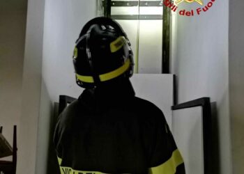 Cardedu: 74enne precipita all’interno della fossa di un impianto monta carichi, lo salvano i vigili del fuoco