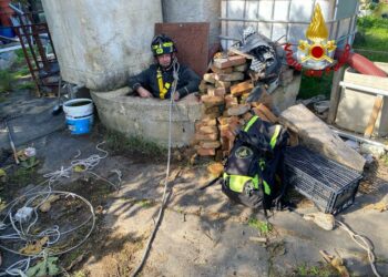 Nuoro: uomo cade in un pozzo, lo salvano i vigili del fuoco
