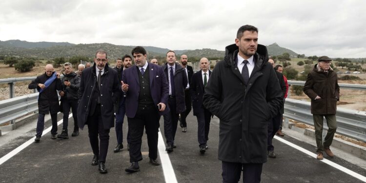 Oliena: riapre al traffico il ponte di Oloé