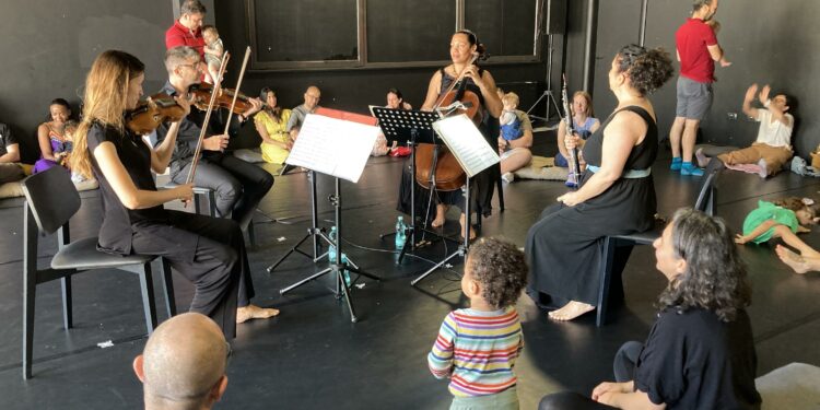 Nuovo soldout domenica 12 novembre per la terza tappa del viaggio “La musica che gira in tondo”, al Teatro Massimo di Cagliari