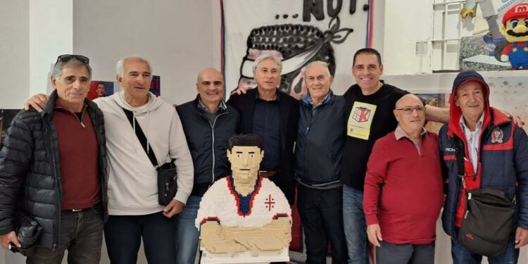 Karalisbrick”: ecco il mezzobusto di Gigi Riva