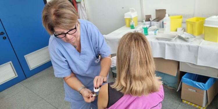 Procede a pieno ritmo la campagna vaccinale della Asl 5 di Oristano. Oltre duemila oristanesi già vaccinati contro l’influenza