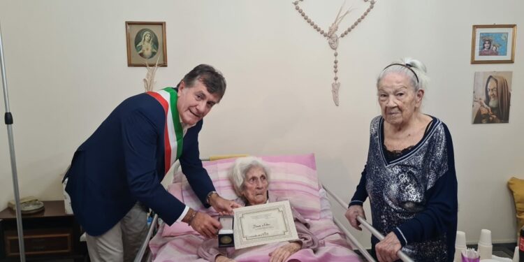 Cagliari festeggia due nuove centenarie, Gonaria Fadda e Bruna Nioteni