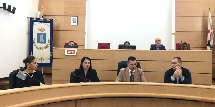 Il Consiglio comunale di Porto Torres ha approvato all’unanimità il programma di ripartizione di 4 milioni di euro per la manutenzione e la valorizzazione del patrimonio boschivo