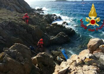 La Maddalena: lancia il my day dalla propria barca a vela, all’arrivo dei soccorritori è già deceduto