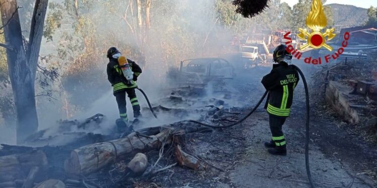 Incendi a Jerzu e Osini