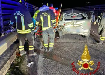 Incidente stradale sulla Sassari-Ittiri, sul posto i vigili del fuoco