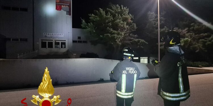 Forte vento nel Sassarese, intervengono i vigili del fuoco