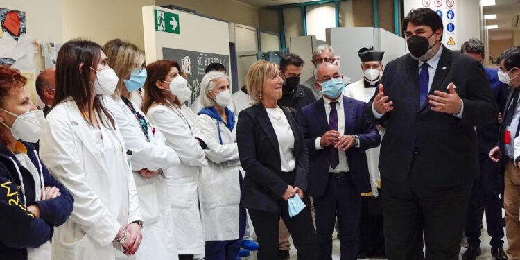 All’ospedale Businco di Cagliari in funzione il nuovo acceleratore nella Radioterapia