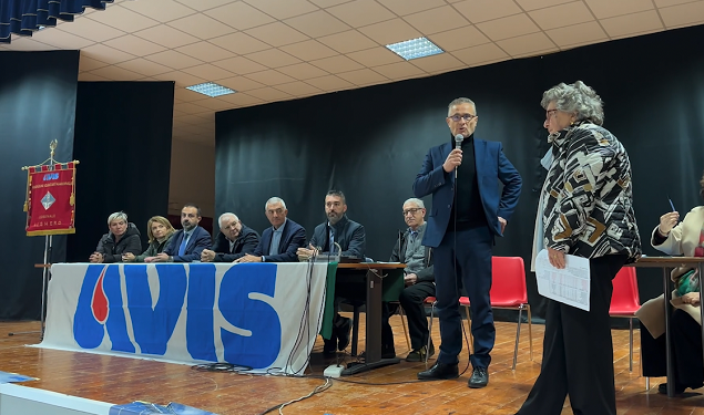 Al Liceo Scientifico di Alghero la consegna degli assegni di merito a venti studenti-donatori di sangue