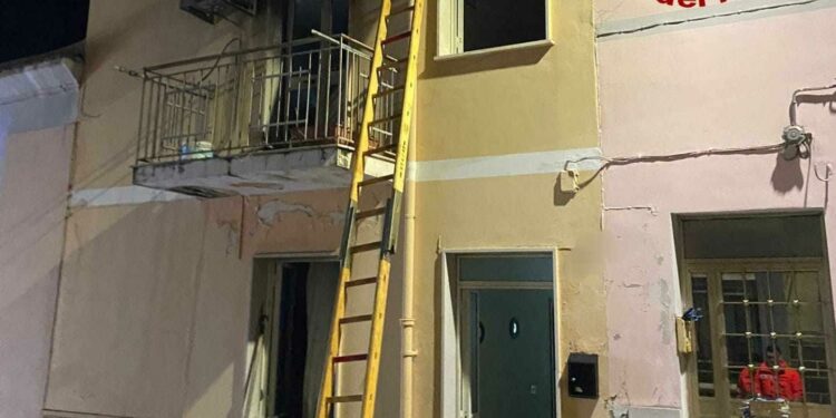 Sorso: a fuoco un appartamento, morto un 75enne